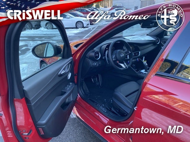 2024 Alfa Romeo Giulia GIULIA QUADRIFOGLIO RWD