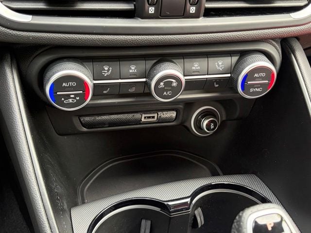 2023 Alfa Romeo Giulia Veloce AWD