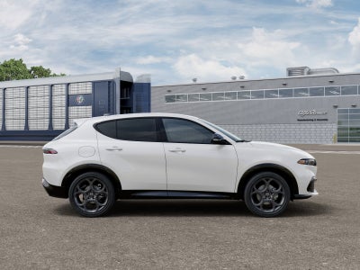 2026 Alfa Romeo Tonale Base