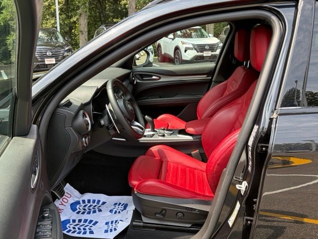 2023 Alfa Romeo Stelvio Veloce AWD