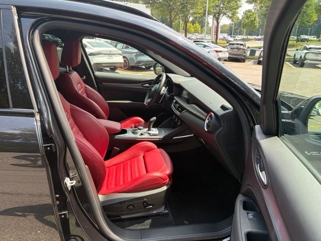 2023 Alfa Romeo Stelvio Veloce AWD