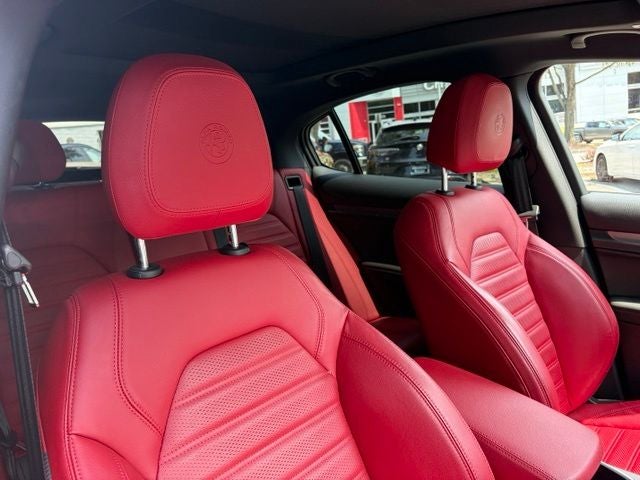 2023 Alfa Romeo Stelvio Veloce AWD