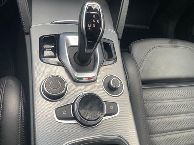 2022 Alfa Romeo Stelvio Veloce Ti AWD