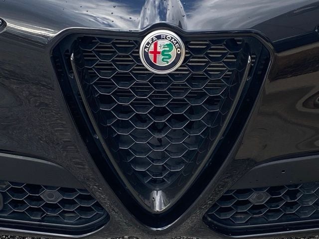 2023 Alfa Romeo Stelvio Veloce AWD