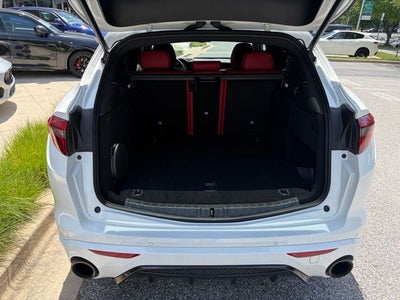 2023 Alfa Romeo Stelvio Veloce AWD