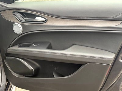 2023 Alfa Romeo Stelvio Ti AWD