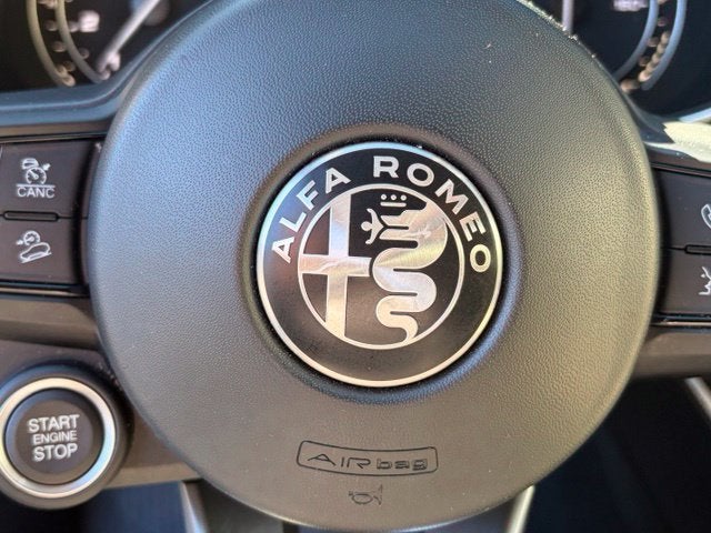 2023 Alfa Romeo Stelvio Lusso AWD
