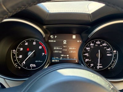 2023 Alfa Romeo Stelvio Lusso AWD