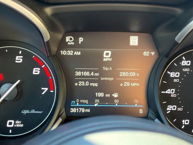 2023 Alfa Romeo Stelvio Lusso AWD
