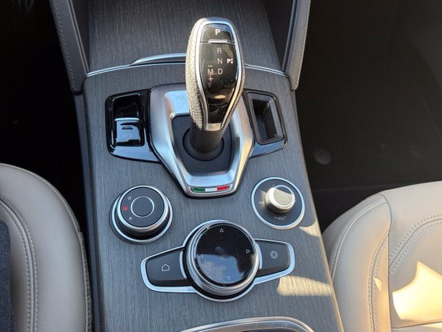 2023 Alfa Romeo Stelvio Lusso AWD