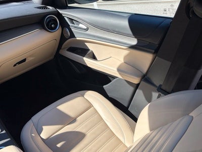 2023 Alfa Romeo Stelvio Lusso AWD