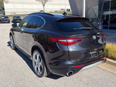 2023 Alfa Romeo Stelvio Lusso AWD
