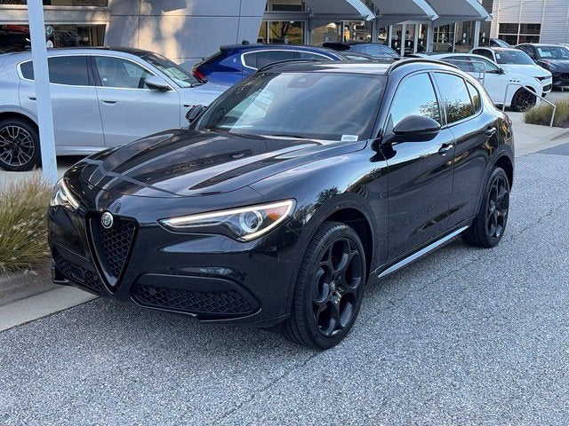 2023 Alfa Romeo Stelvio Estrema AWD