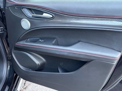 2023 Alfa Romeo Stelvio Estrema AWD