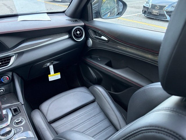 2023 Alfa Romeo Stelvio Estrema AWD
