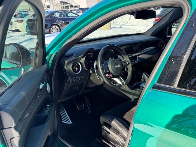 2023 Alfa Romeo Stelvio Quadrifoglio AWD
