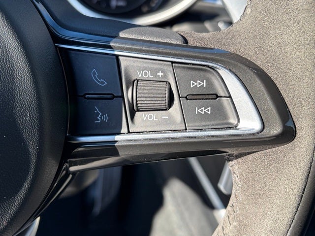 2023 Alfa Romeo Stelvio Quadrifoglio AWD