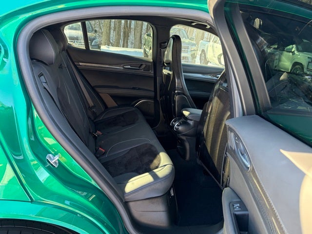 2023 Alfa Romeo Stelvio Quadrifoglio AWD