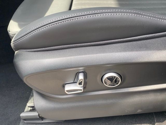 2025 Maserati Grecale Base