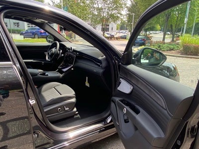 2025 Maserati Grecale Base