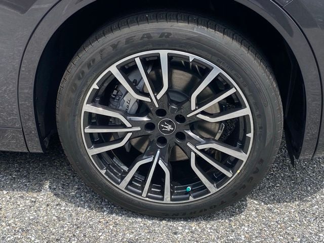 2025 Maserati Grecale Base