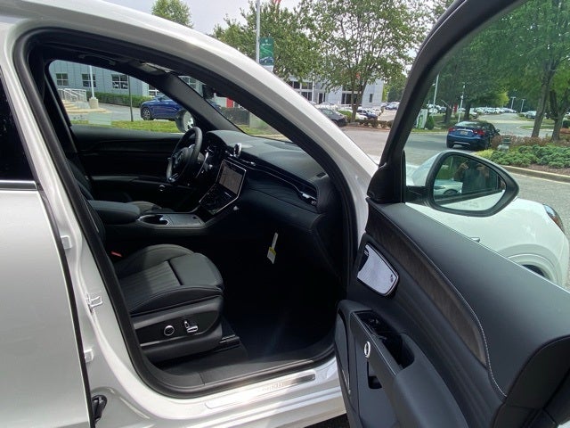 2025 Maserati Grecale Base