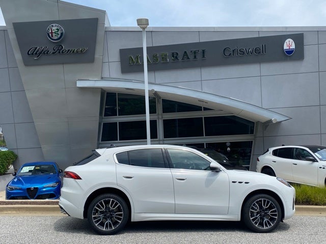 2025 Maserati Grecale Base